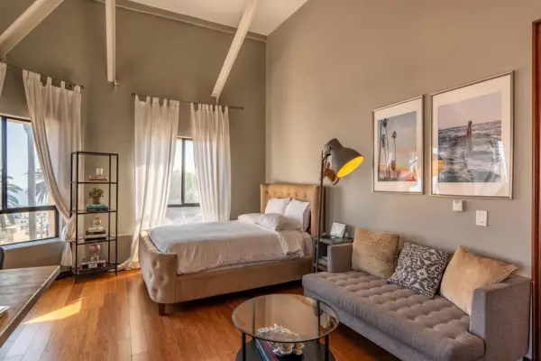 Ocean Luxury Lofts and Suites 6